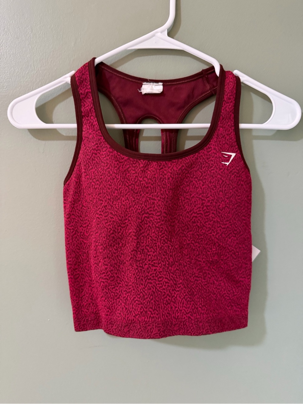 Gymshark Adapt Animal Seamless Crop Tank features a racerback small